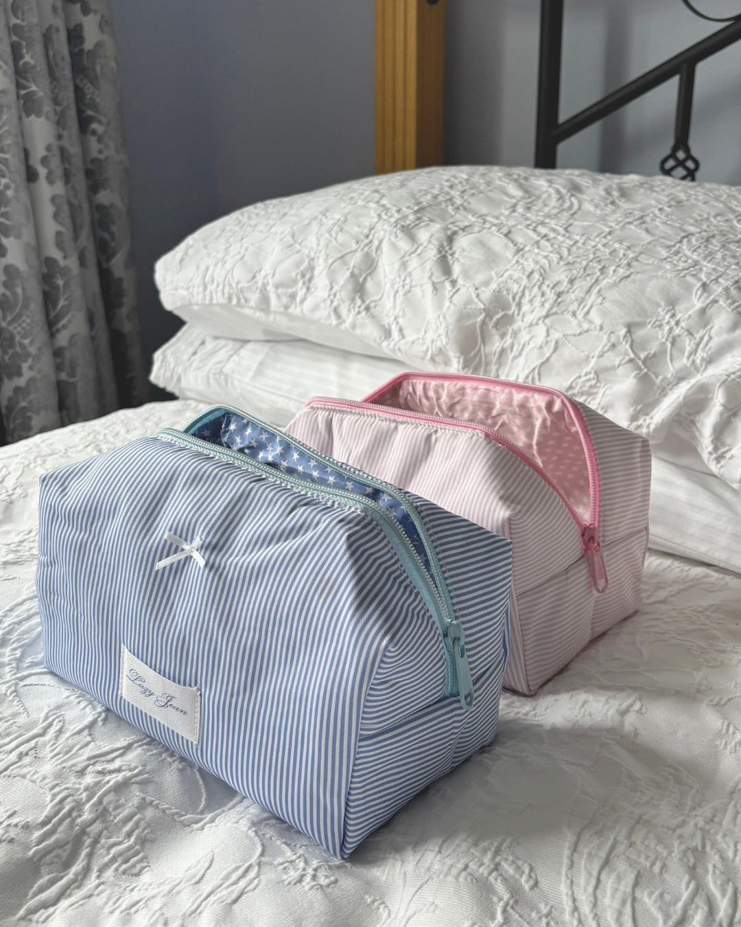 Beauty pouch blue